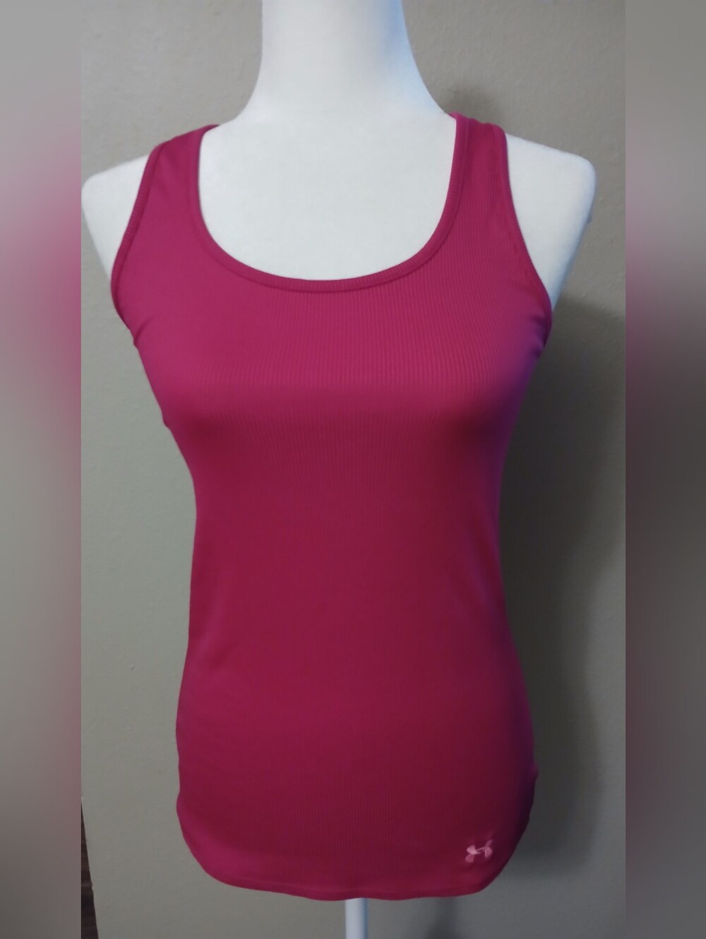 Under Armour Women's Magenta Ribbed Tank Top